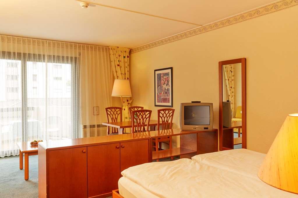 H4 Hotel Arcadia Locarno Room photo